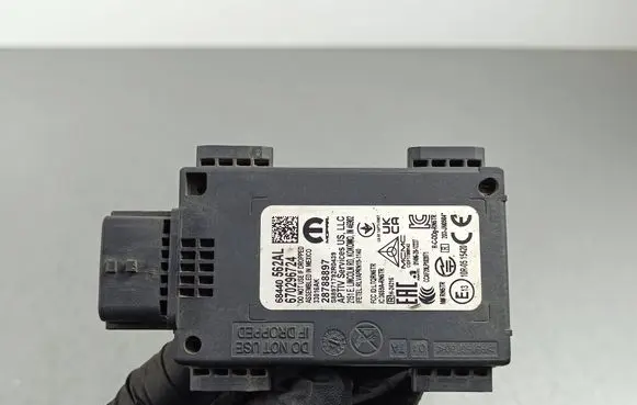 Jeep Grand Wagoneer Blind spot module 68440562AL 28788897 670296724