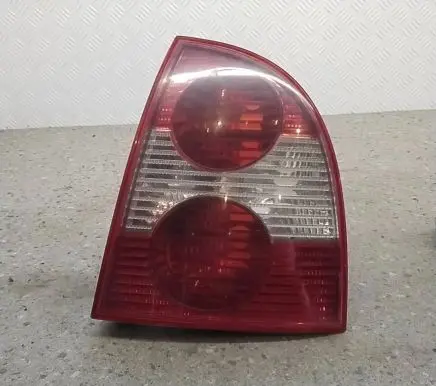 Volkswagen PASSAT B5.5 Rear/tail lights 3B5945096AE