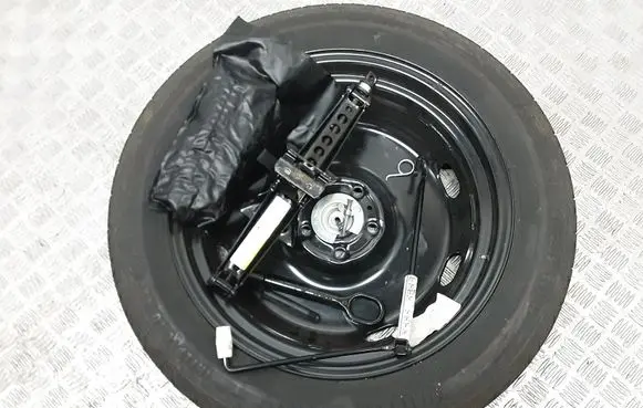 Audi Q3 8U R18 spare wheel 5N0601027E 5N0011031B