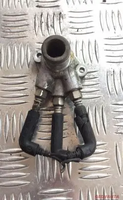 Volkswagen Golf III Engine coolant pipe/hose 028121145b