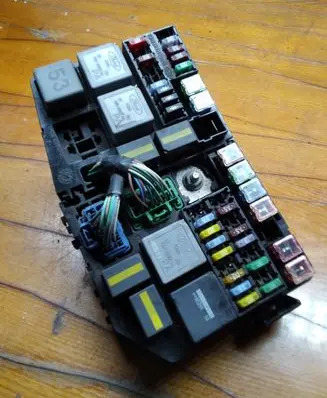 Ford Mondeo Mk III Fuse box set 1S7T14A390