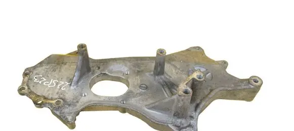Mitsubishi Pajero Engine mounting bracket 6G74