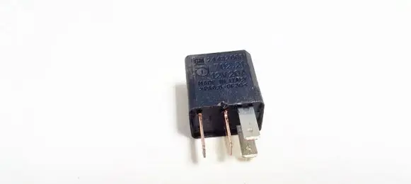 Opel Zafira A Other relay 24432680 702.21