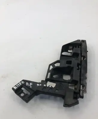 Opel Astra K Front bumper mounting bracket 236528514