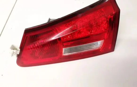 Lexus IS 220D-250-350 Tailgate rear/tail lights