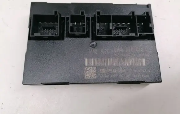 Volkswagen PASSAT B7 Comfort/convenience module 3AA959433