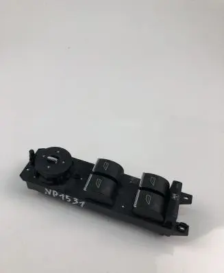 Ford Focus Electric window control switch AM5T14A132CA