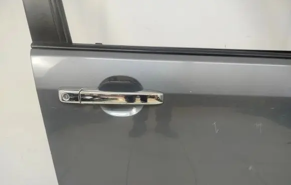 Honda CR-V Front door 42R26