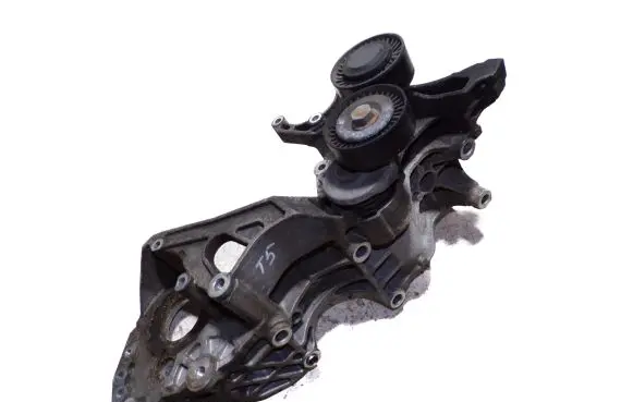 Volkswagen Transporter - Caravelle T5 Generator/alternator bracket 03L903143J