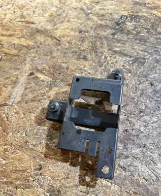 Mercedes-Benz S W221 Front parking sensor holder (PDC) A2218850867