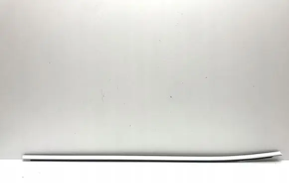 Skoda Enyaq iV Front door glass trim molding 5LA837476C