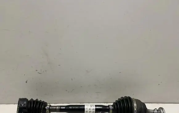 BMW X3 G01 Front driveshaft 8643184
