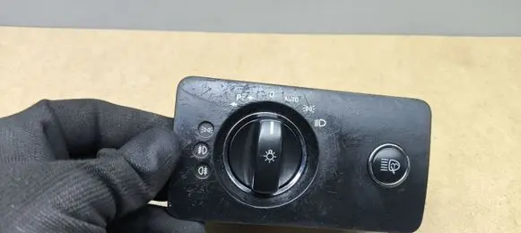 Light switch