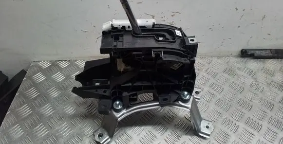 Toyota RAV 4 (XA50) Gear shifter/selector 75M016