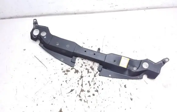 Nissan Versa Other exterior part 62322EM30A