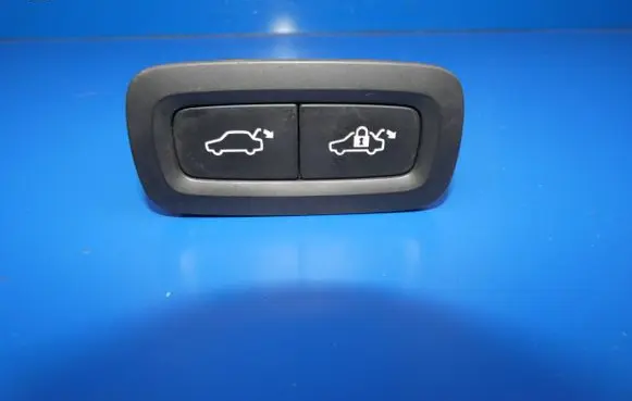Volvo XC90 Tailgate opening switch 