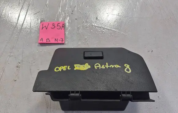 Opel Astra G Glove box 90561243