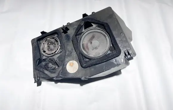 BMW 8 E31 Parcel shelf speaker 65131383388 1383388