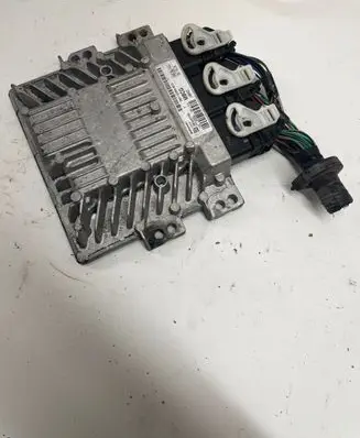 Ford Focus Engine control unit/module 7M5112A650BCG J38AC