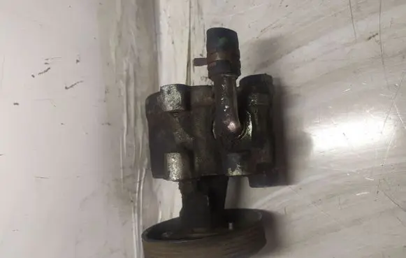 Renault Scenic I Power steering pump 7846075 7700417808 7700415198