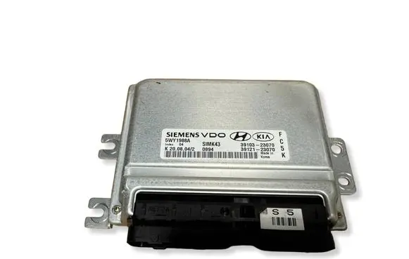 KIA Sportage Engine control unit/module 5WY1988A 3912123070 3910323070