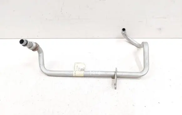 Gearbox oil cooler pipe/hose