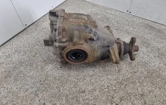 BMW 3 F30 F35 F31 Rear differential 7541580 7605589 7091281
