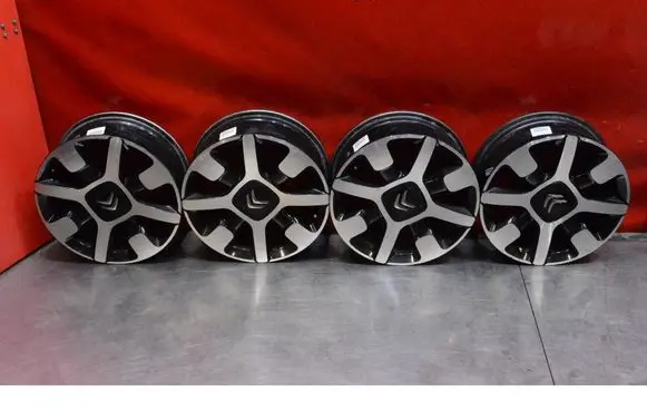 Citroen C4 Cactus R18 alloy rim 9800494077