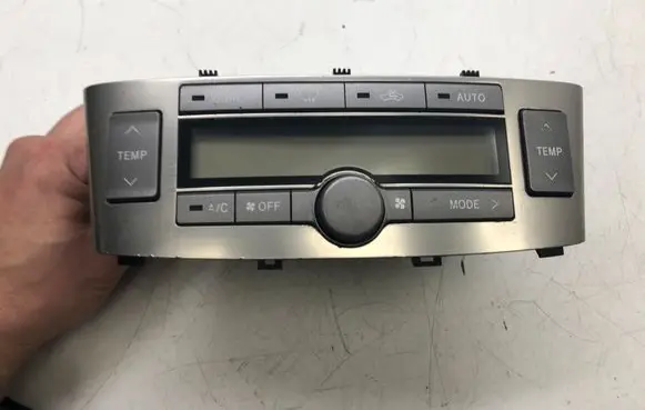 Toyota Avensis T250 Climate control unit 5590205060H 5590005280