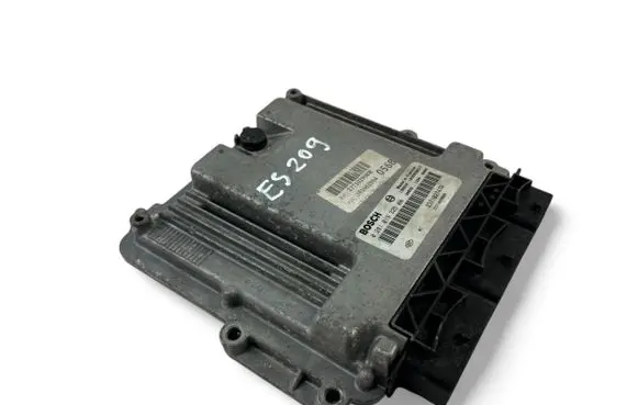 Renault Kangoo II Engine control unit/module ECU 237102747R 0281019325