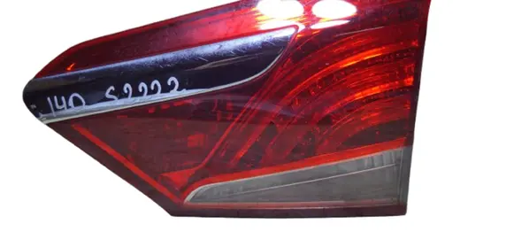 Hyundai i40 Tailgate rear/tail lights 924043Z001