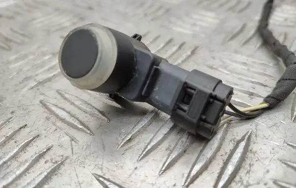 Mercedes-Benz E C207 W207 Parking PDC sensor A2125420118