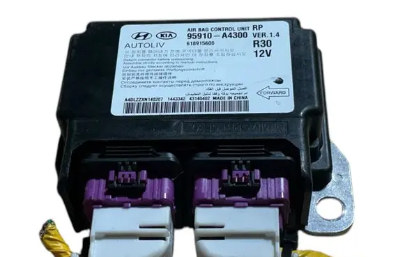 KIA Carens III Airbag control unit/module 95910A4300 618915600