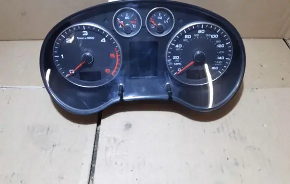 Audi A3 S3 8P Speedometer (instrument cluster)