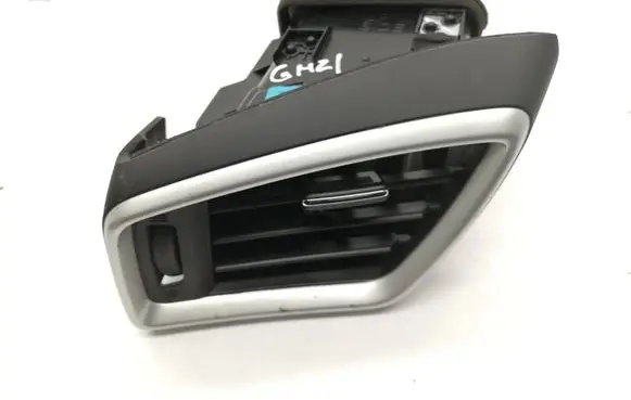 Nissan Qashqai Dashboard air vent grill cover trim 687614EA0A