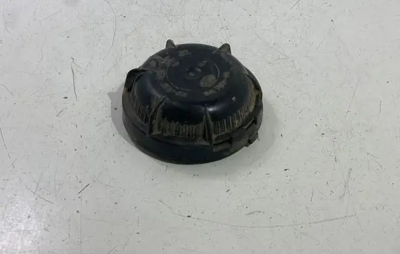 Volkswagen Golf III Headlight/headlamp dust cover 13472800