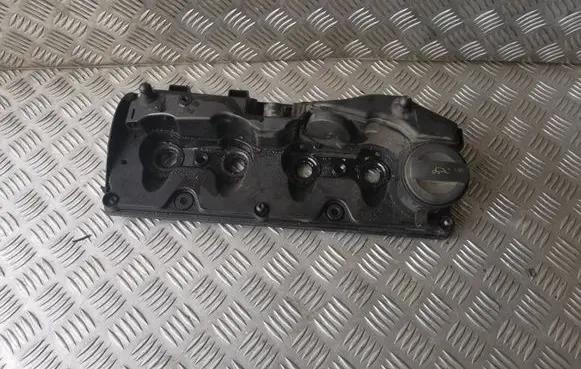 Skoda Octavia Mk2 (1Z) Rocker cam cover