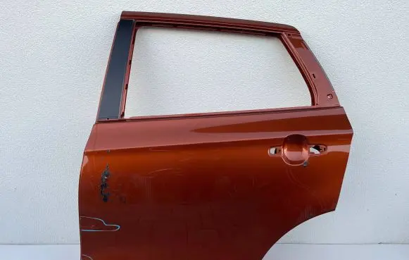Suzuki SX4 S-Cross Rear door