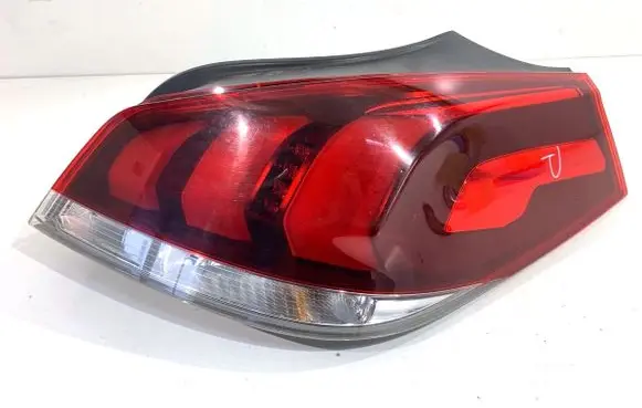 Peugeot 508 Rear/tail lights 9807242680A