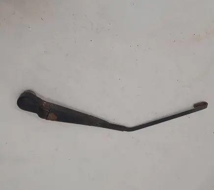 Daewoo Tico Rear wiper blade arm L066