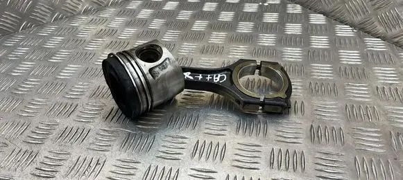 Mercedes-Benz E W212 Piston with connecting rod 0834A 65100