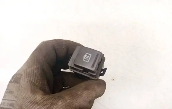 Skoda Superb B5 (3U) Windscreen/window heater switch 3U0959621A