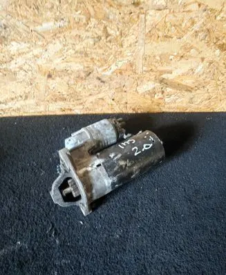 Opel Insignia A Starter motor