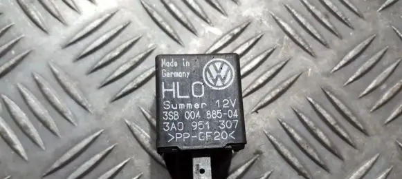 Volkswagen Golf III Other relay 3a0951307 3sb004885-04