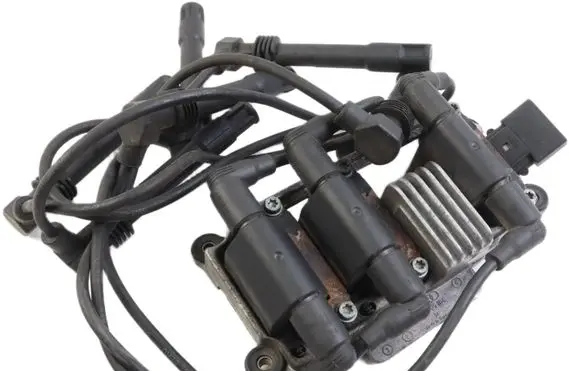 Audi A6 S6 C5 4B High voltage ignition coil 078905104