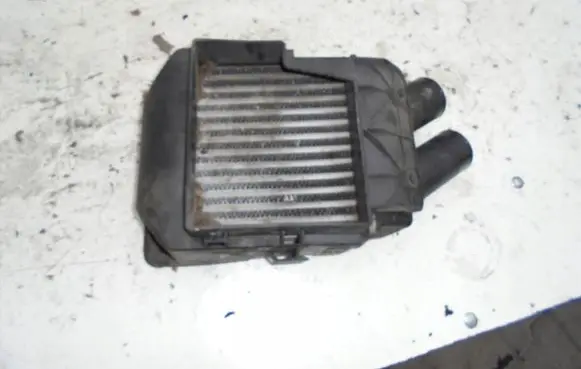 Volkswagen Amarok Intercooler radiator