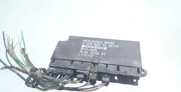 Mercedes-Benz C W202 Comfort/convenience module 2028201026
