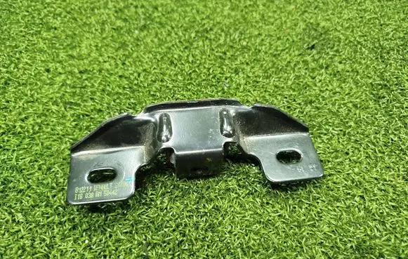 Renault Trafic III (X82) Rear door lock 8200217961