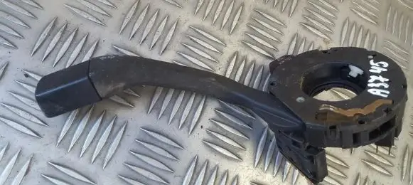 Volkswagen PASSAT B3 Indicator stalk DOTSAEQB88