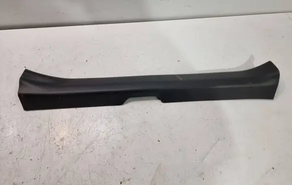 Toyota Yaris Cross Front sill trim cover 67914K0020